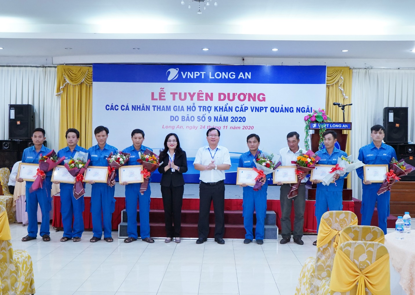 VNPT Long An tổ chức tuyên dương nhân sự tham gia hỗ trợ khẩn cấp VNPT Quãng Ngãi VNPT Long An tổ chức tuyên dương nhân sự tham gia hỗ trợ khẩn cấp VNPT Quãng Ngãi